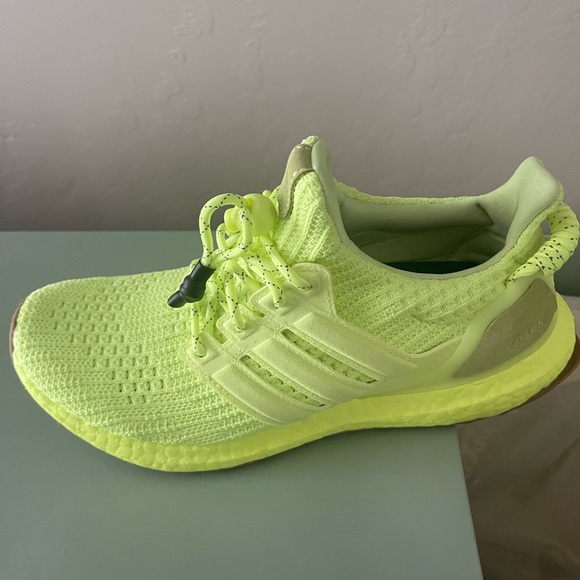 NEVER WORN: Ivy park adidas ultra boost size